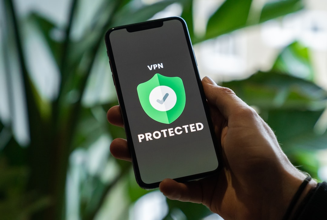 【ChatGPT】プライバシー保護強化アップデート!最新機能を徹底解説 - iPhone with VPN service enabled in hand